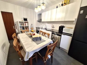 Apartamento T3 para Venda em Laranjeiro e Feijó