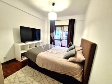 Apartamento T3 para Venda em Laranjeiro e Feijó