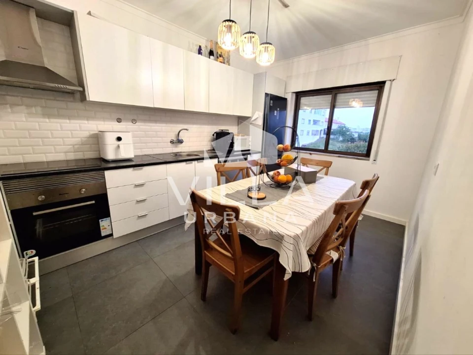 Apartamento T3 para Venda em Laranjeiro e Feijó Foto 2