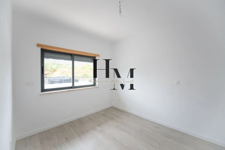 Moradia T5 para Venda em Laranjeiro e Feijó Foto 25