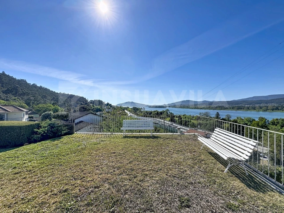 Moradia T7 para Venda em Gondarem Foto 70