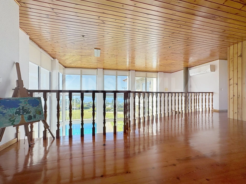 Moradia T7 para Venda em Gondarem Foto 35