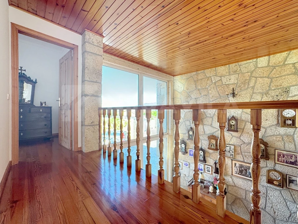 Moradia T7 para Venda em Gondarem Foto 33