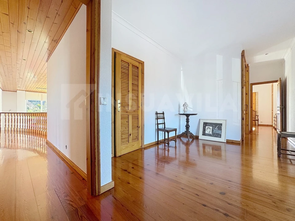 Moradia T7 para Venda em Gondarem Foto 37