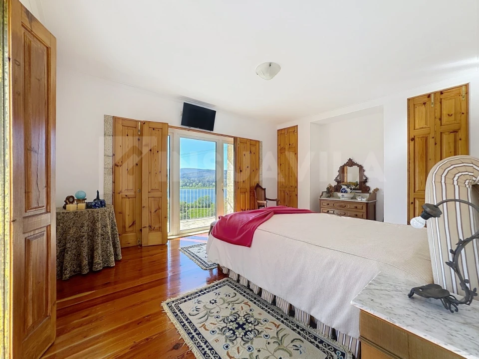 Moradia T7 para Venda em Gondarem Foto 41