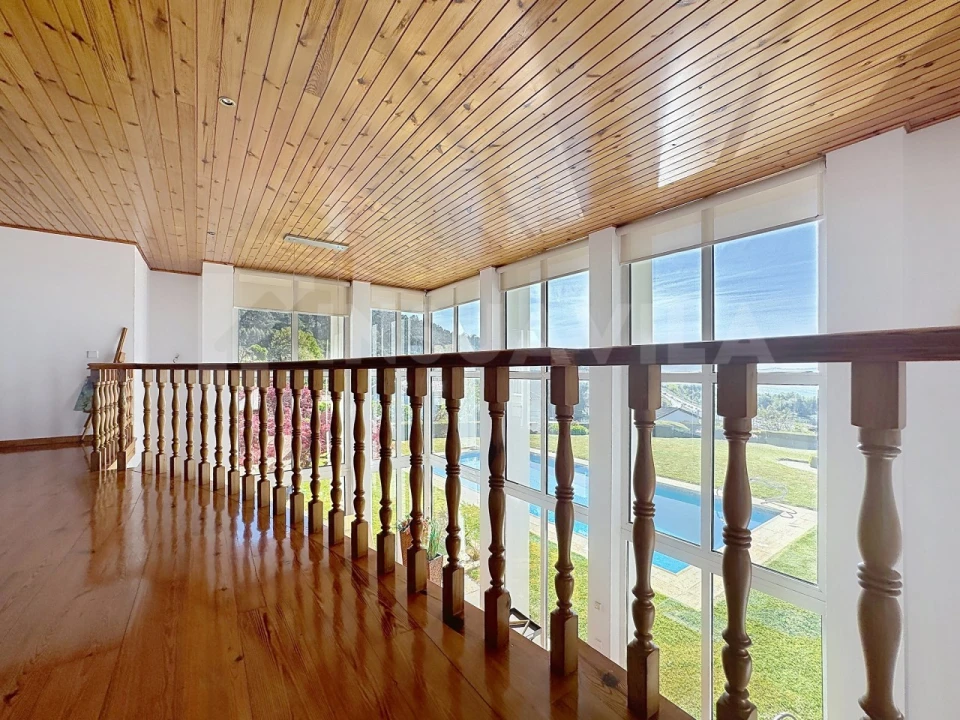 Moradia T7 para Venda em Gondarem Foto 36