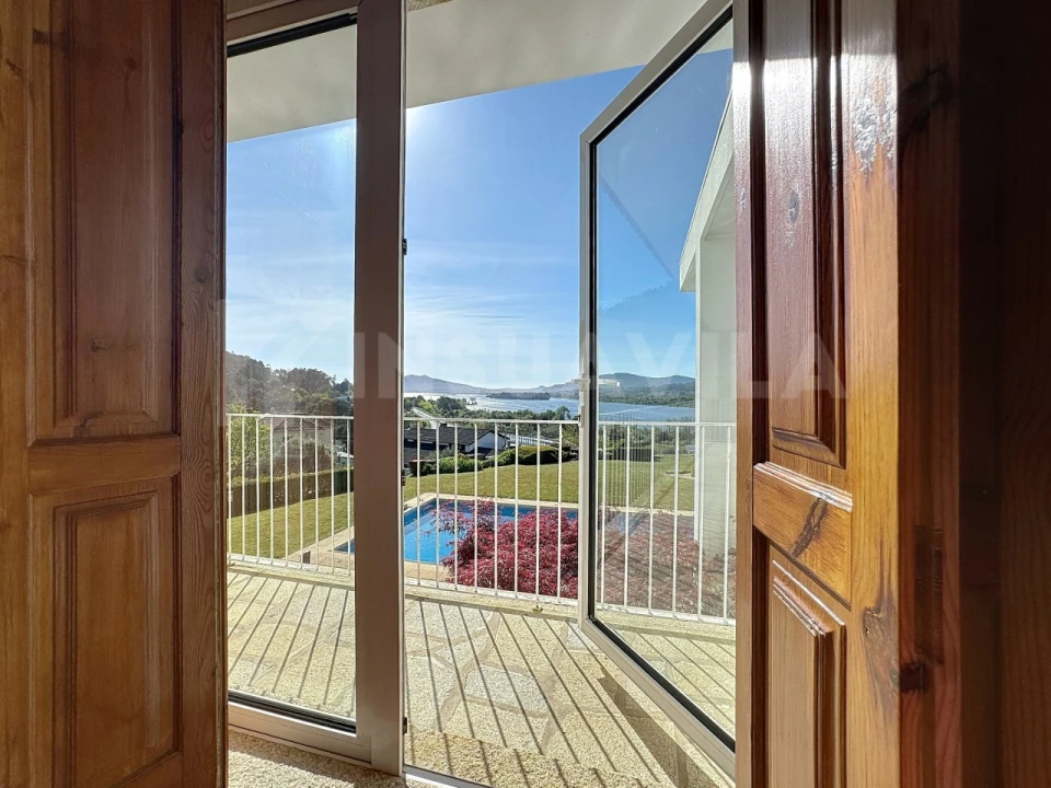 Moradia T7 para Venda em Gondarem Foto 55