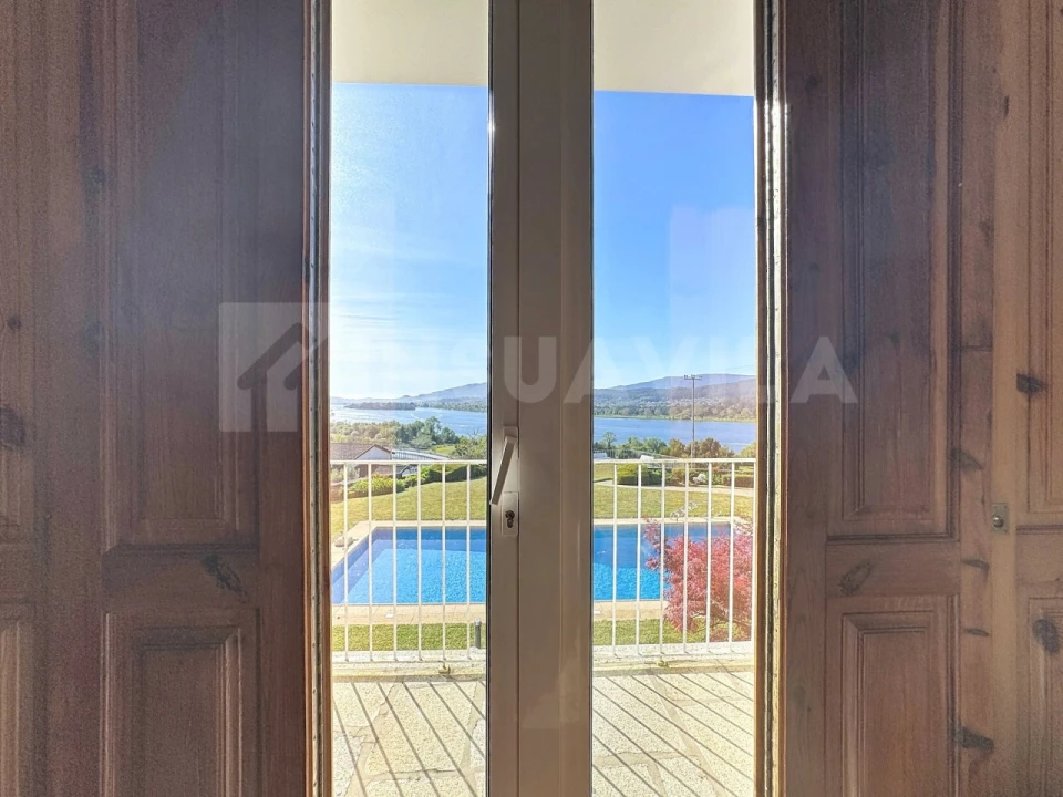 Moradia T7 para Venda em Gondarem Foto 59