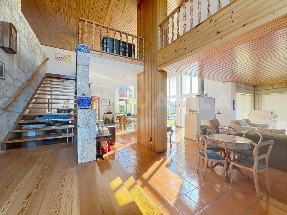 Moradia T7 para Venda em Gondarem Foto 32