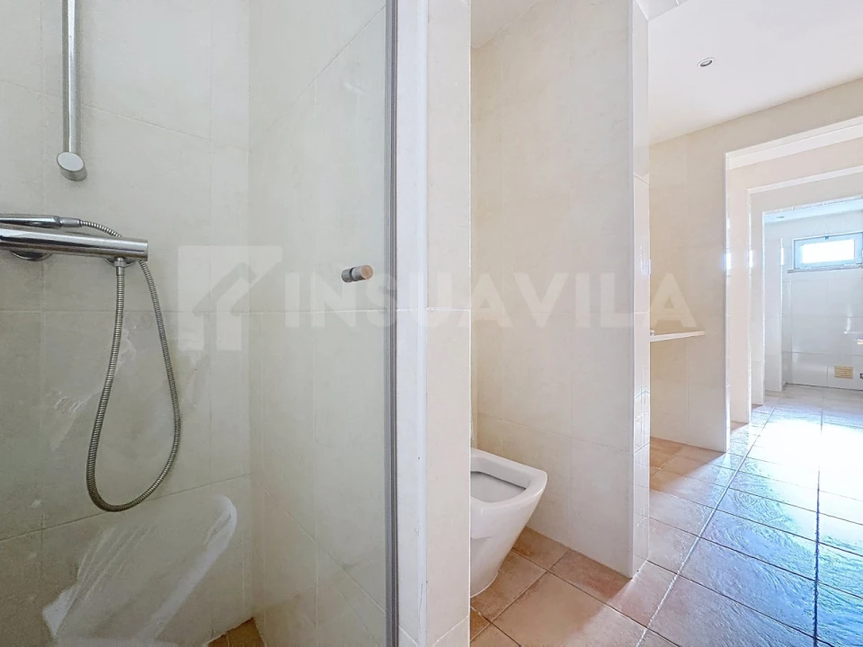 Moradia T7 para Venda em Gondarem Foto 79