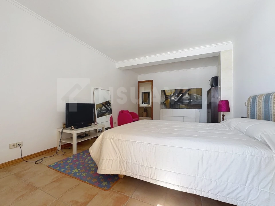 Moradia T7 para Venda em Gondarem Foto 80