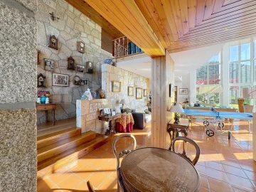 Moradia T7 para Venda em Gondarem