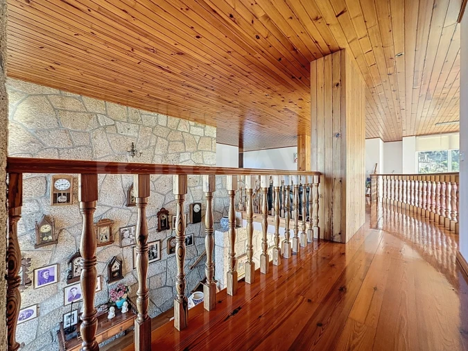 Moradia T7 para Venda em Gondarem Foto 47