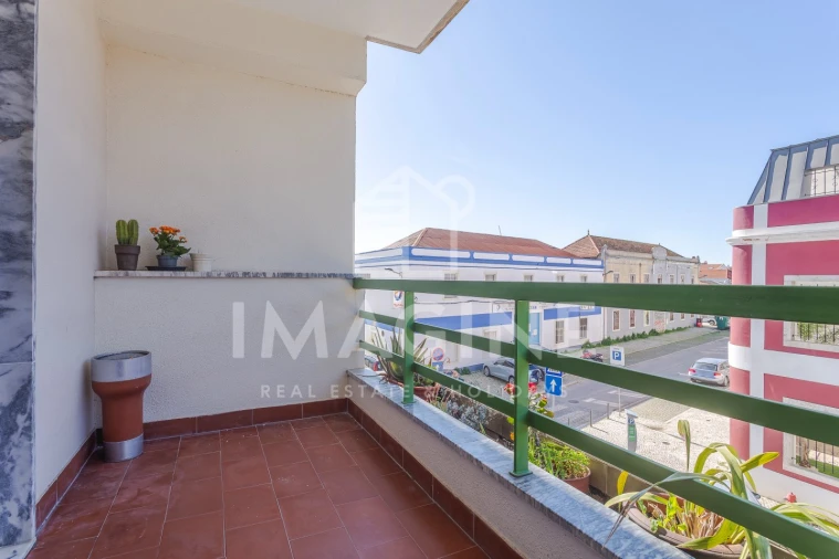 Apartamento T3 para Venda em União das Freguesias de Setúbal Foto 3