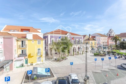 Prédio para Venda em União das Freguesias de Setúbal