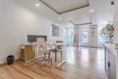 Prédio para Venda em União das Freguesias de Setúbal