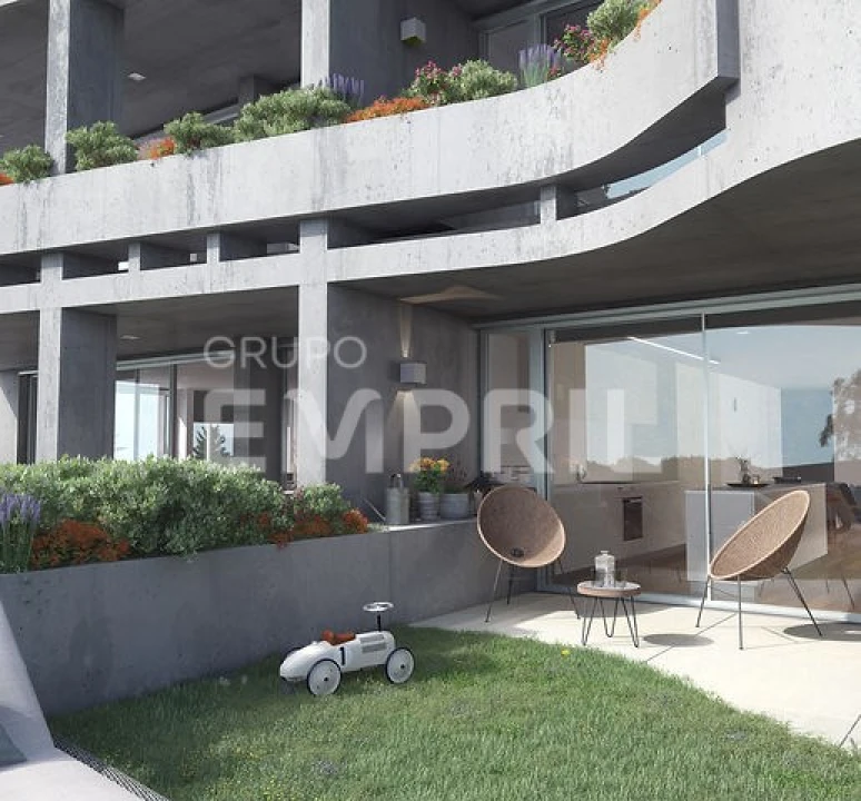 Apartamento T3 para Venda em Aldoar, Foz do Douro e Nevogilde Foto 1