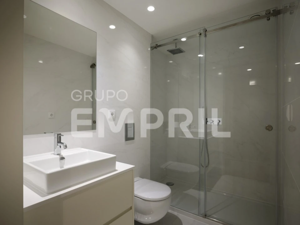 Apartamento T2 para Venda em Santa Marinha e São Pedro da Afurada Foto 5