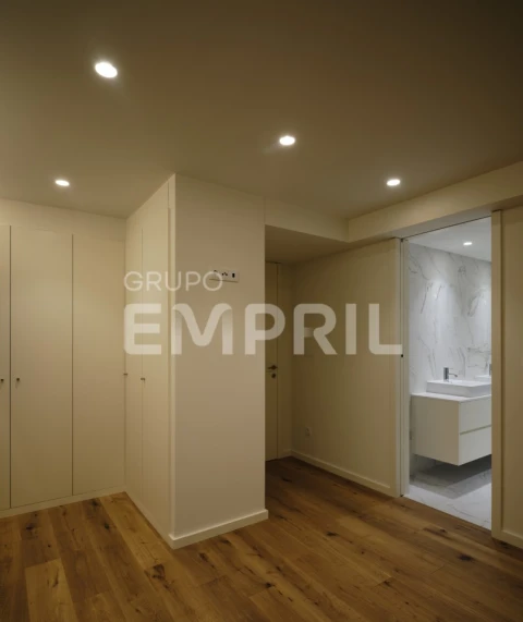 Apartamento T3 para Venda em Santa Marinha e São Pedro da Afurada