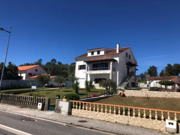 Moradia T3 para Venda em Figueiró dos Vinhos e Bairradas