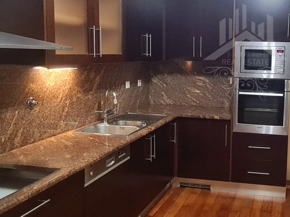 Moradia T4 para Venda em Serzedo e Perosinho Foto 23