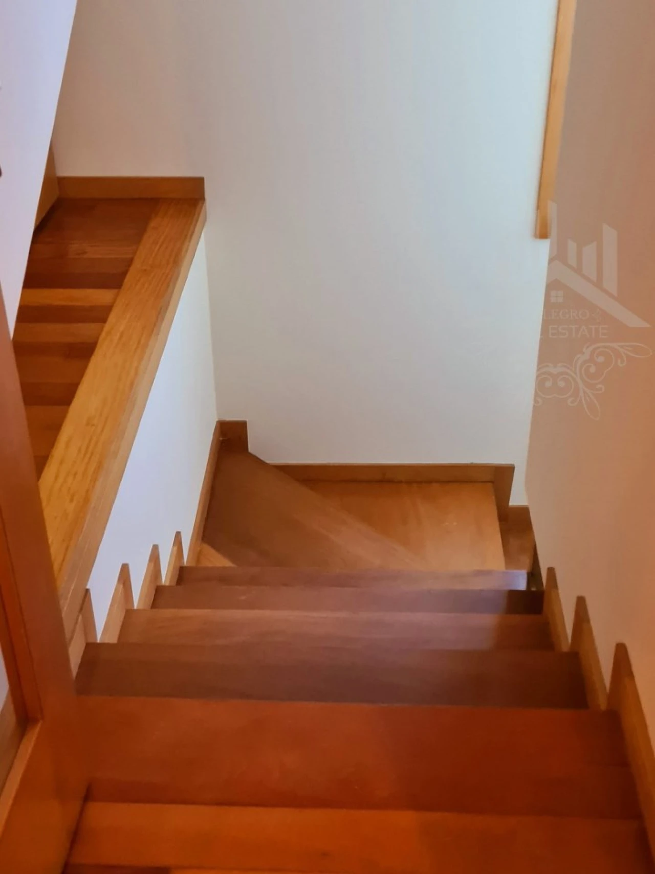 Moradia T4 para Venda em Serzedo e Perosinho Foto 47