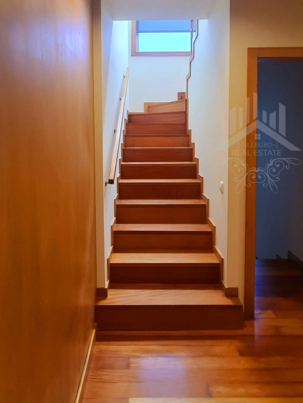 Moradia T4 para Venda em Serzedo e Perosinho Foto 29