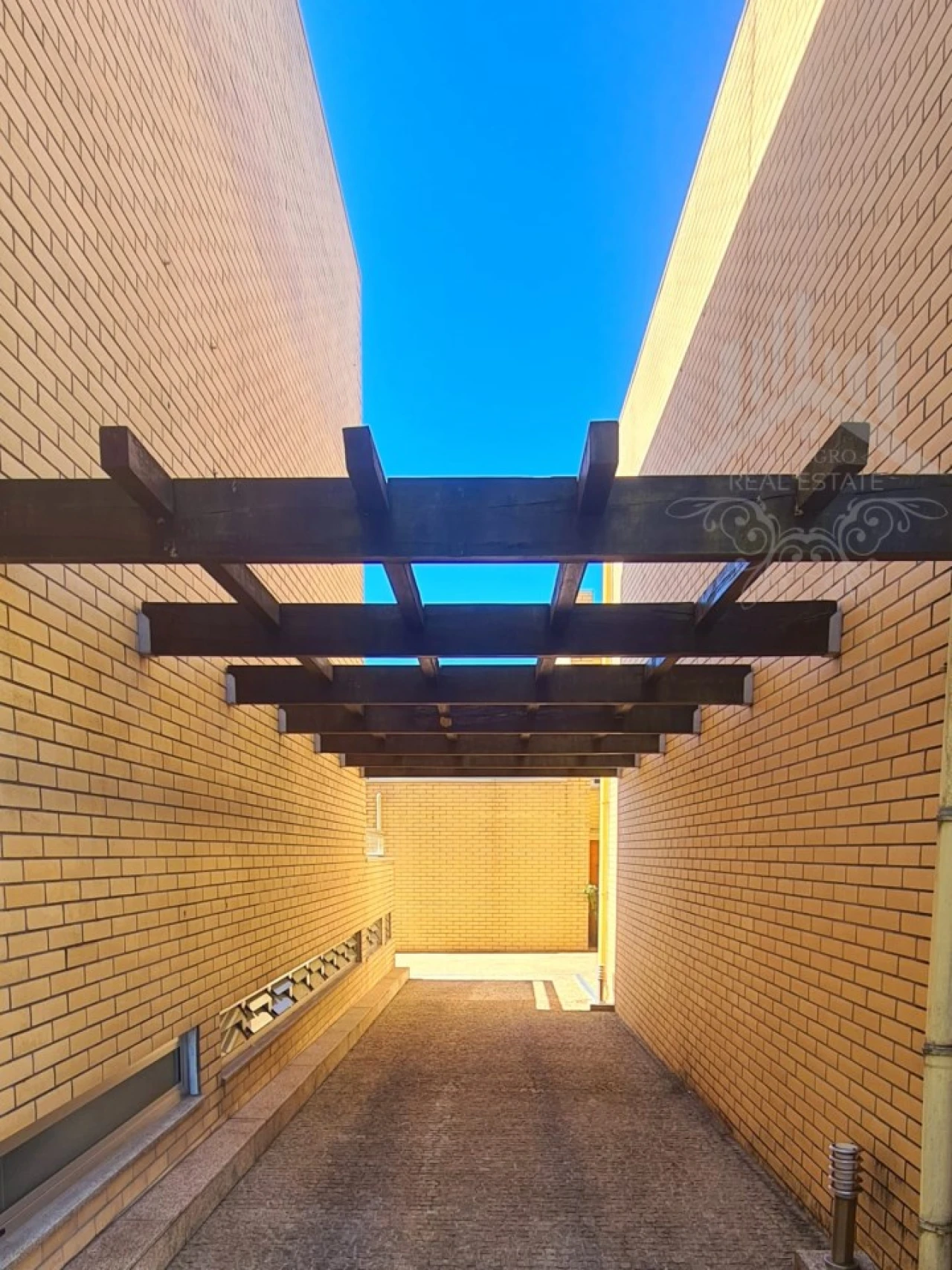 Moradia T4 para Venda em Serzedo e Perosinho Foto 2