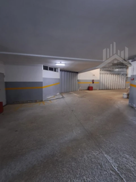 Moradia T4 para Venda em Serzedo e Perosinho