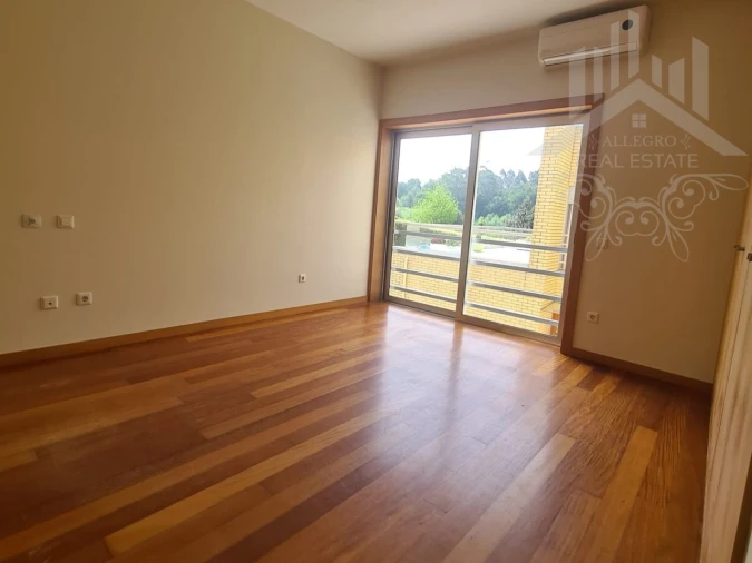 Moradia T4 para Venda em Serzedo e Perosinho Foto 30