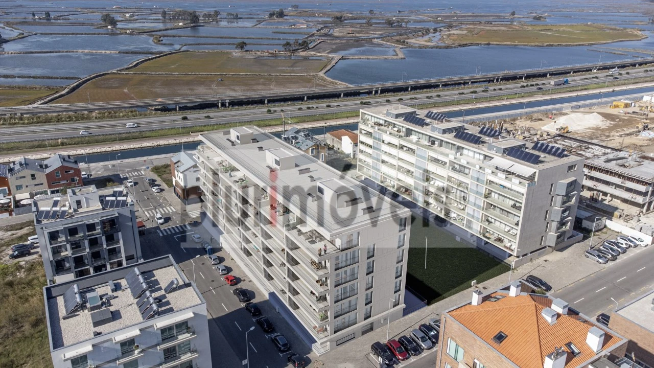 Apartamento T2 para Venda em Glória e Vera Cruz Foto 3