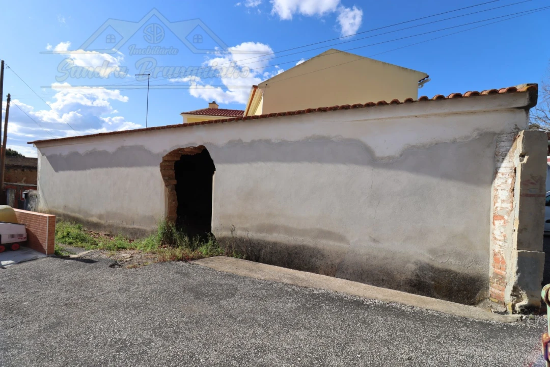 Moradia T2 para Venda em Maxial e Monte Redondo Foto 5