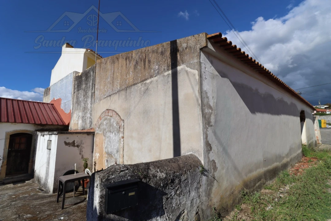 Moradia T2 para Venda em Maxial e Monte Redondo Foto 8