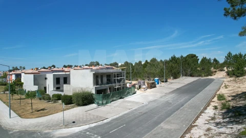 Terreno para Venda em Alto do Seixalinho, Santo André e Verderena