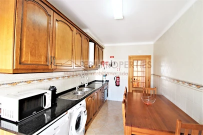 Apartamento T2 para Arrendamento férias em Altura