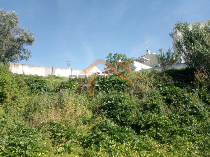 Terreno para Venda em Fanhões Foto 2