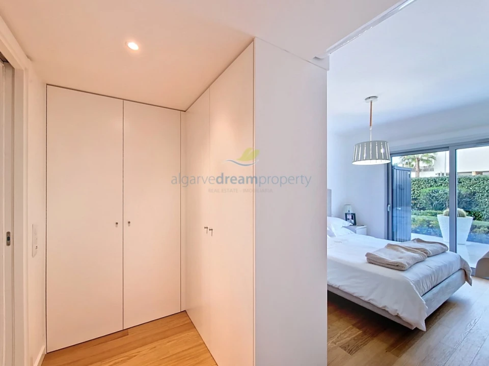 Apartamento T3 para Venda em Albufeira e Olhos de Água Foto 13