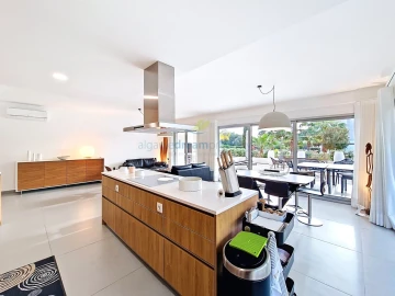 Apartamento T3 para Venda em Albufeira e Olhos de Água