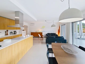 Apartamento T3 para Venda em Albufeira e Olhos de Água