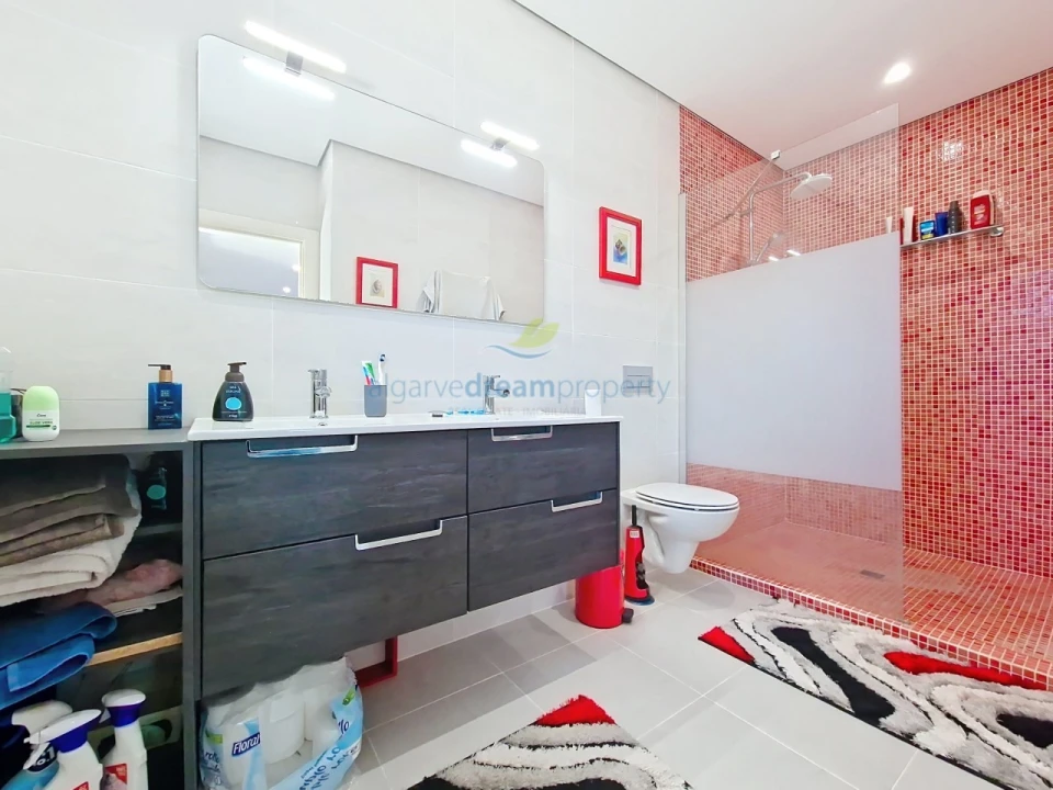 Moradia T2 para Venda em Salir Foto 14