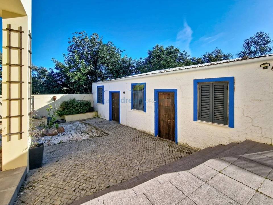 Moradia T2 para Venda em Salir Foto 19