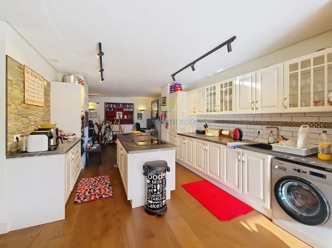 Moradia T2 para Venda em Salir Foto 6