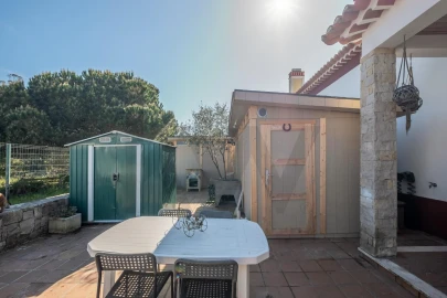 Moradia T2 para Venda em A dos Negros