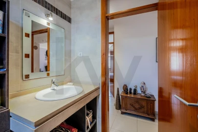 Moradia T2 para Venda em A dos Negros