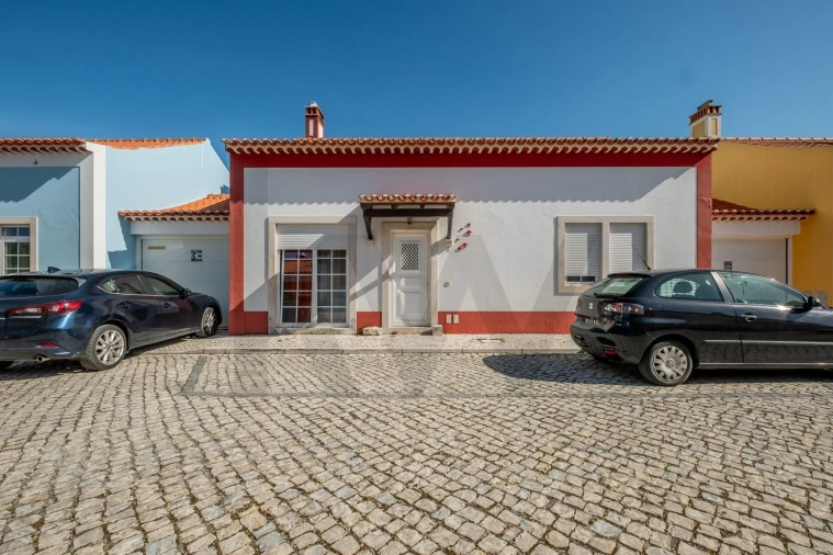 Moradia T2 para Venda em A dos Negros