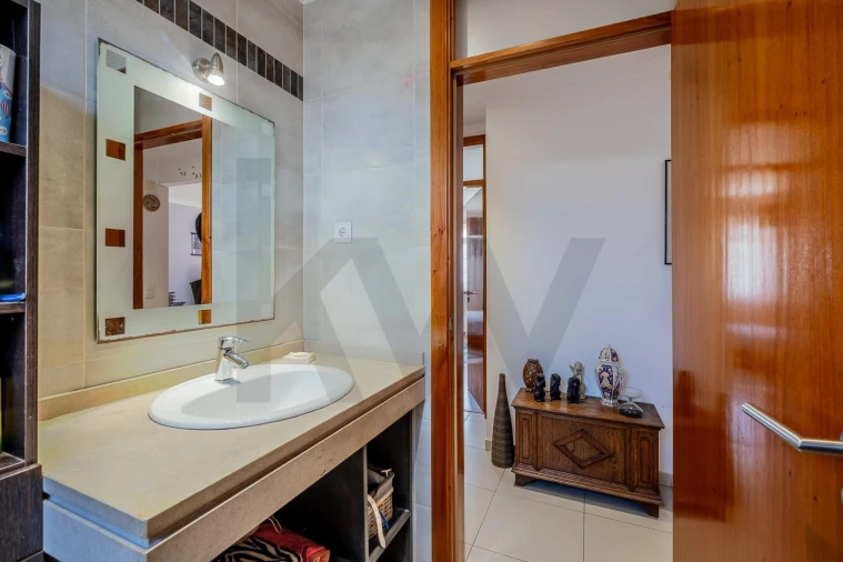 Moradia T2 para Venda em A dos Negros Foto 16