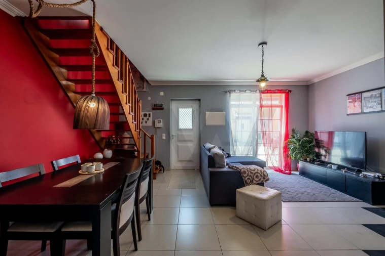 Moradia T2 para Venda em A dos Negros Foto 4