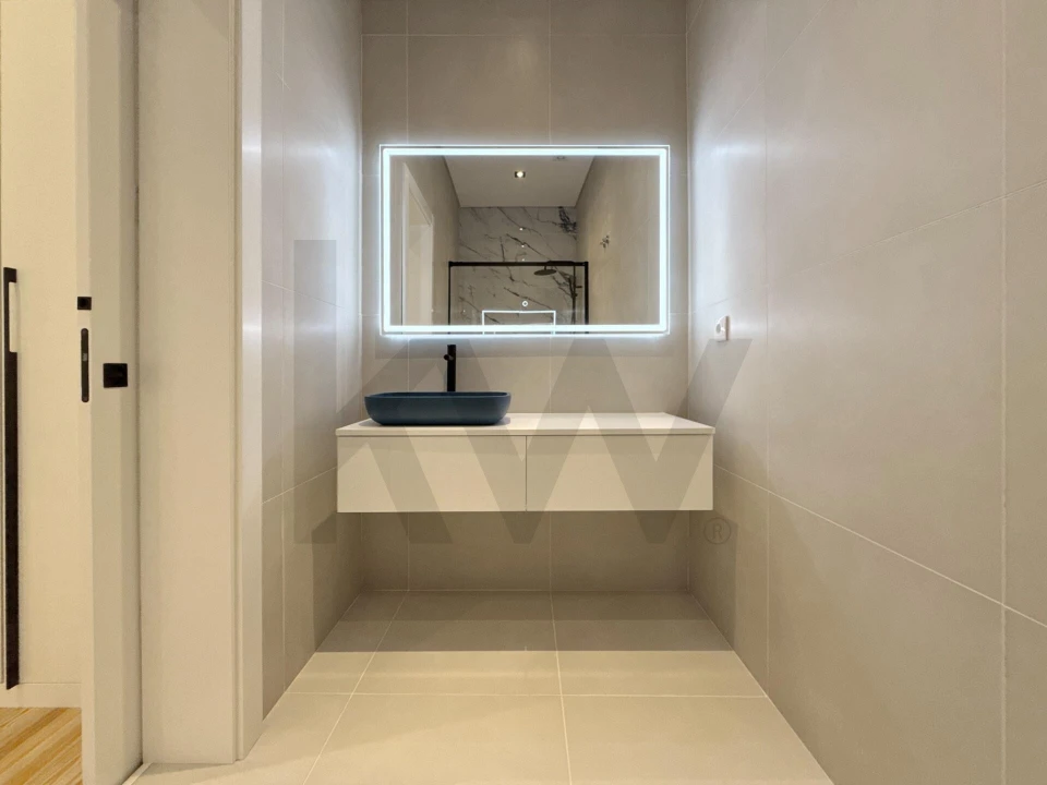 Apartamento T3 para Venda em Areeiro Foto 49