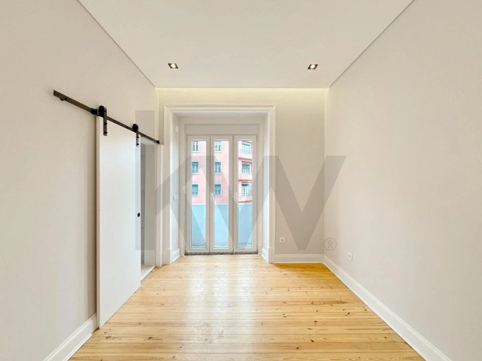 Apartamento T3 para Venda em Areeiro Foto 32