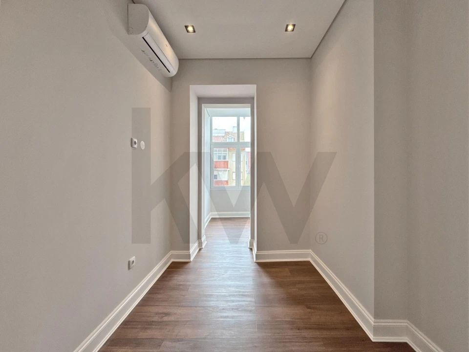 Apartamento T3 para Venda em Areeiro Foto 25